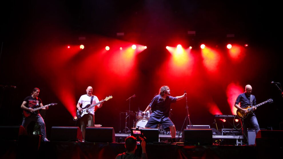 The Black Age | Rockanroleiros